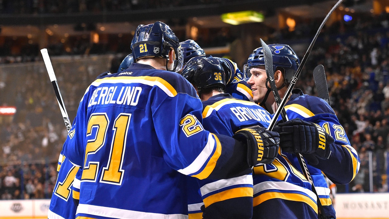 Blues' point streak continues with 5-2 win over Devils